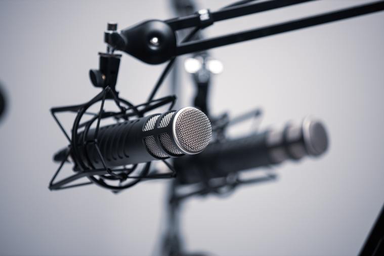 jonathan-farber-r-QvLCLakkA-unsplash-picture of a microphone
